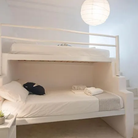 Villa Zoi Isterni (Paros)