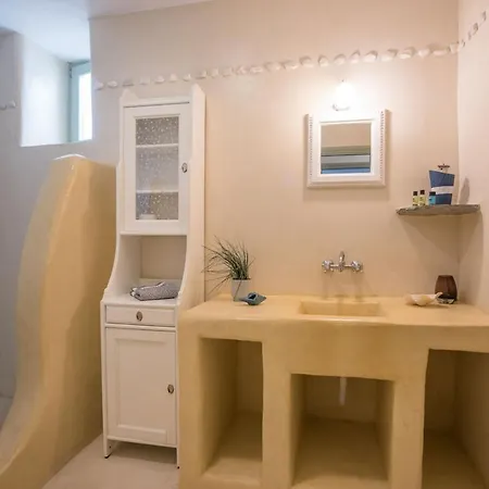 Villa Zoi Isterni (Paros)
